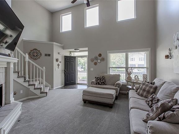 4th image of 20965 W 125th St