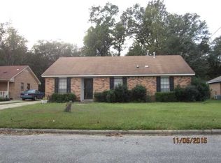 1329 Dunbarton Rd, Montgomery, AL 36117