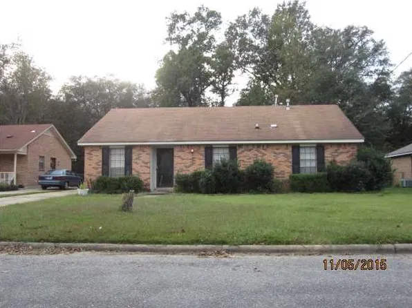 1329 Dunbarton Rd, Montgomery, AL 36117