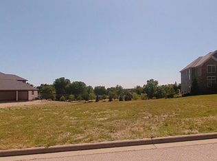 5496 Stone Creek Dr, Solon, OH 44139