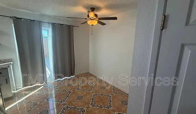 714 Tanner Dr #C4 — Photo 4