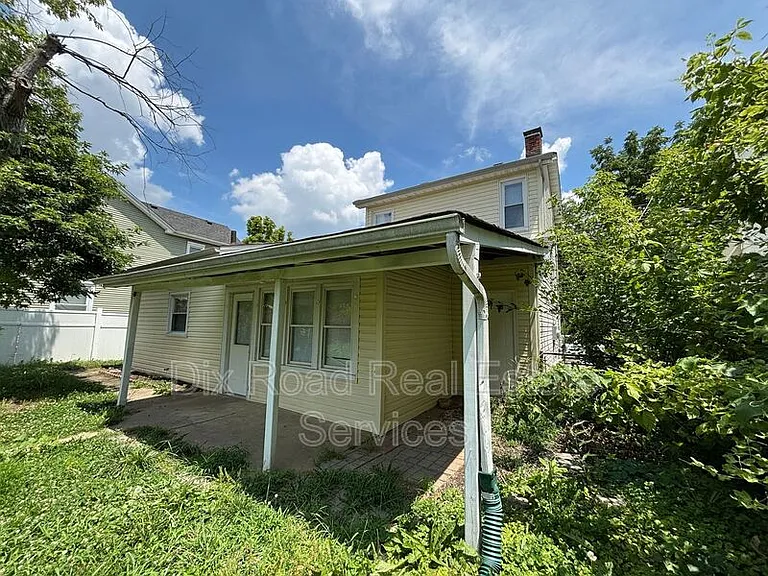 123 N Miami St — Photo 3