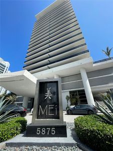 5875 Collins Ave APT 1005, Miami Beach, FL, 33140