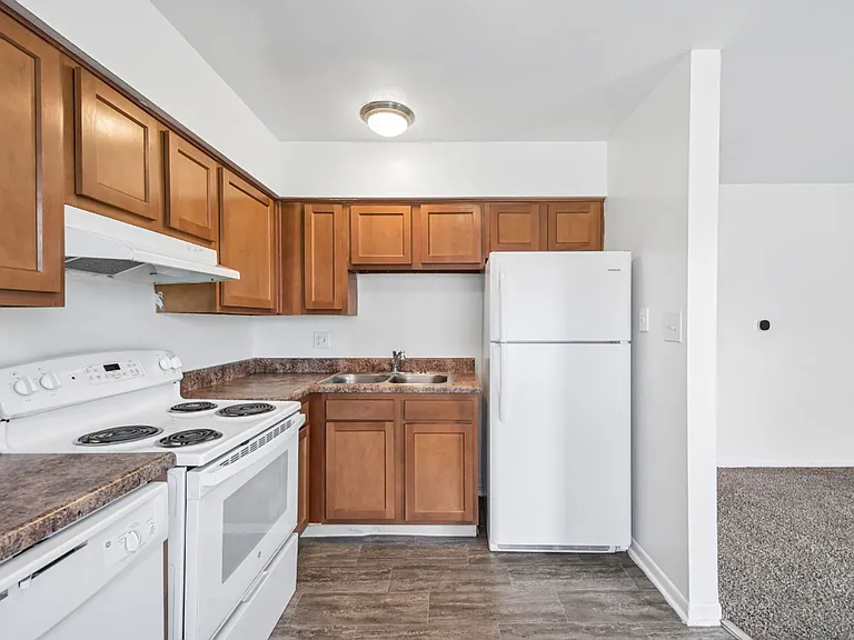 Greentree Apartments — Photo 23