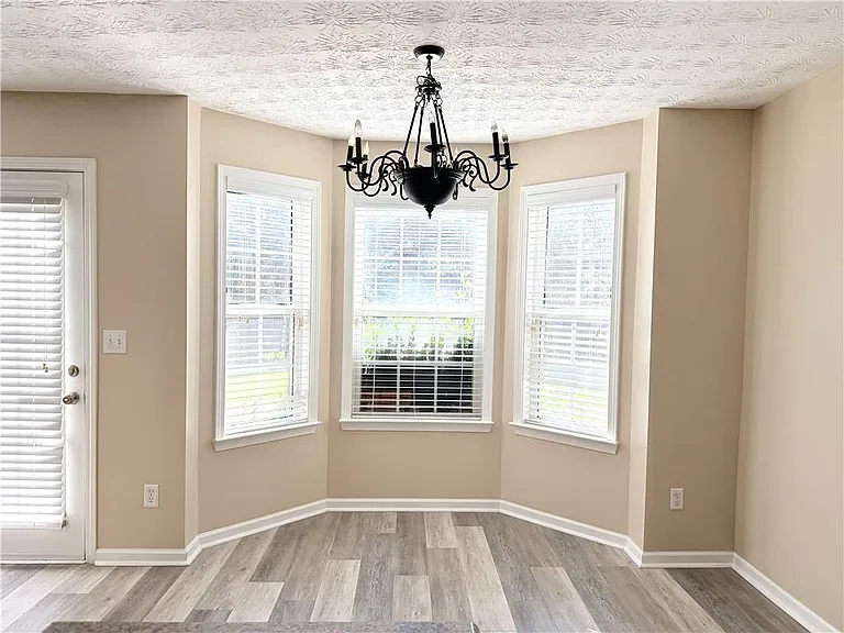 1210 Skylar Ridge Cir — Photo 15