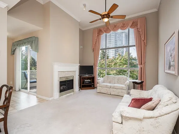 3098 Guildford Way #411, Coquitlam, BC V3B 7W8