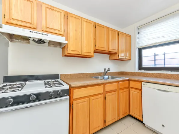 1165 East 54th Street image 9 of 21