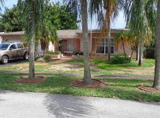 8920 NW 11th St, Hollywood, FL 33024