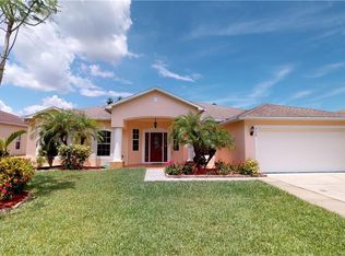 560 Reddicks Cir, Winter Haven, FL 33884