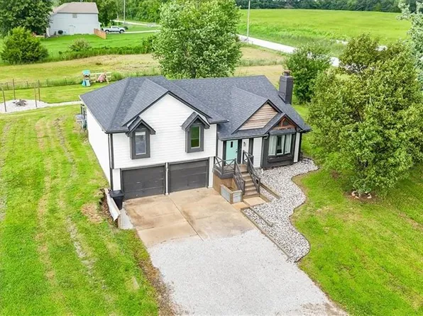 1411 NW 200th Rd, Holden, MO 64040