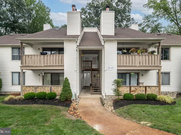 306 The Woods, Cherry Hill, NJ 08003