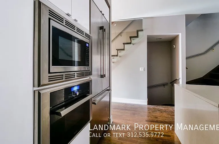 1515 N Mohawk St #3 — Photo 5
