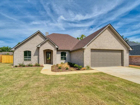 314 Saddle Brook Dr, Hallsville, TX 75650