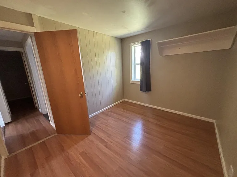 235 Curtis St — Photo 8