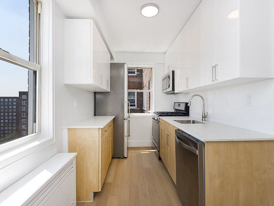 2nd image of 2300 5th Ave APT 7P