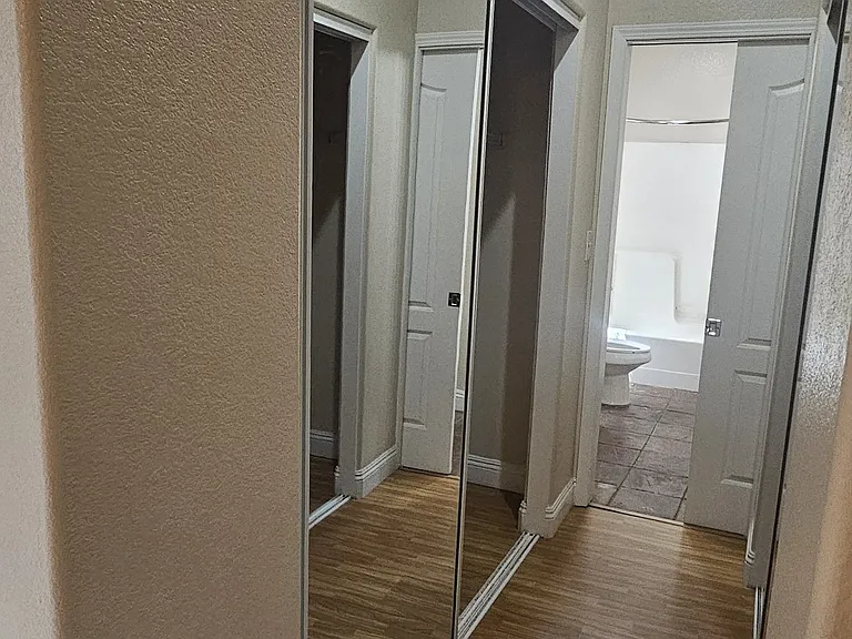 1804 G St — Photo 36