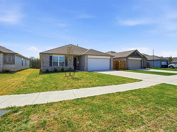 3rd image of 2123 Ridge Way