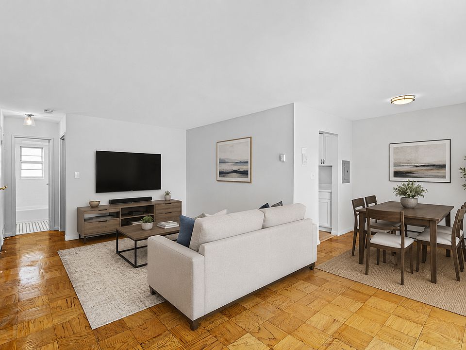Virtually Staged-Apartment is Unfurnished