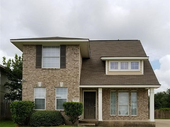 2nd image of 513 Nelson Ln