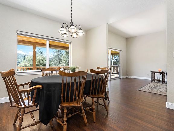 5th image of 5931 Chrysler Cir