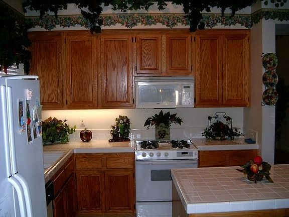 3rd image of 3000 Pembroke Cir