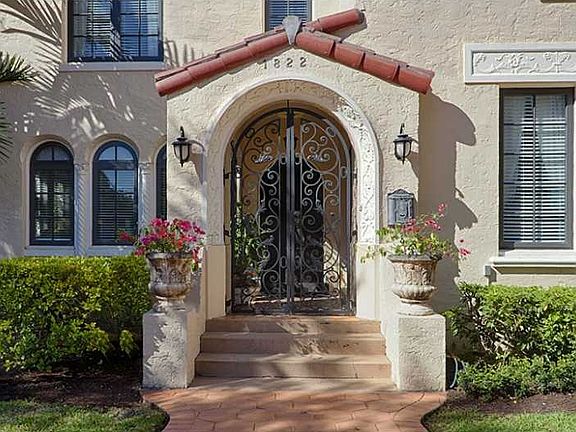 3rd image of 1822 Country Club Prado