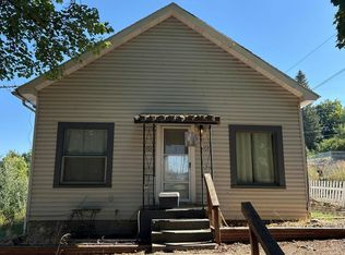 204 N Howard St, Tekoa, WA 99033