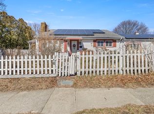 16 Morgan St, Fairhaven, MA 02719