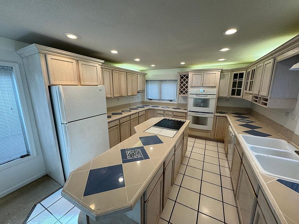 542 S Woodland Dr, Clarklake, MI 49234 Zillow