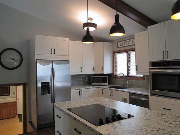 2nd image of 3910 Cheyenne Blvd