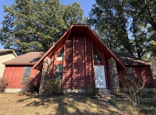 3814 Innsbrook Dr, Memphis, TN 38115