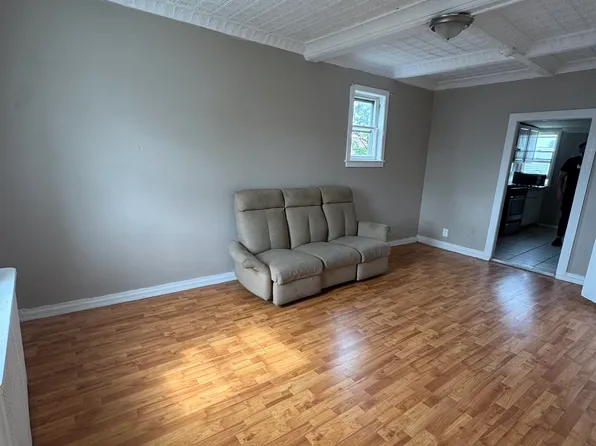 36 Spruce Street image 15 of 15