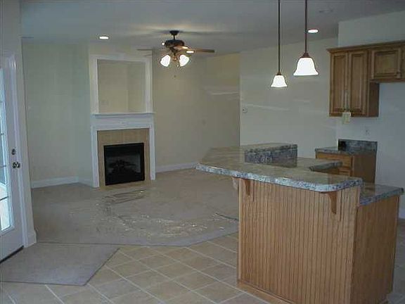 2nd image of 7124 Blossom Cir
