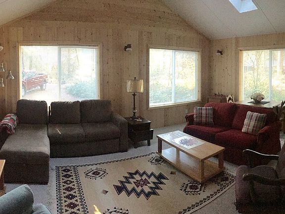 2nd image of 104 Northwoods