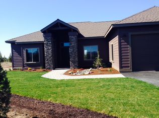 2208 NE Hilltop Ln, Madras, OR 97741