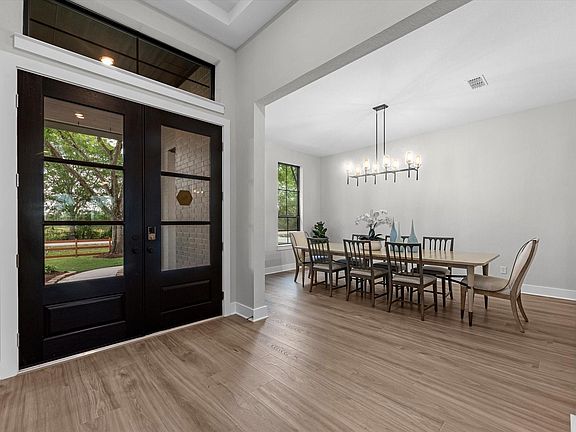 3rd image of 8533 Bois Darc Ln