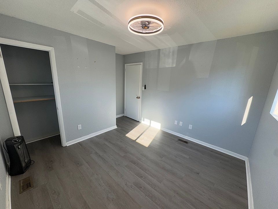 2nd image of 8104 Roanoke Ave #5
