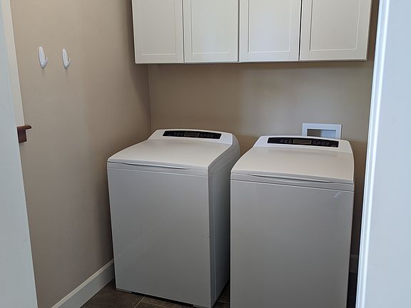 4483 W Woodhaven Loop - Laundry Room With Washer and Dryer_06072022
