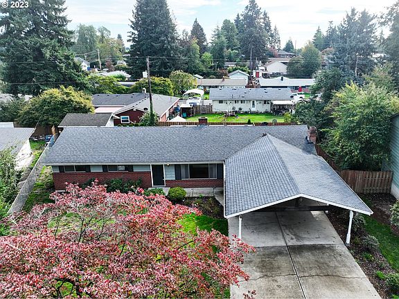 2nd image of 5503 NE Chateau Dr