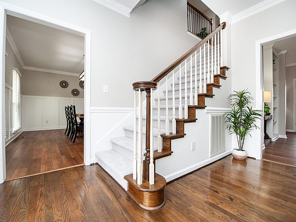 3rd image of 290 Earles Fort Rd