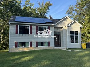8026 Stone Haven Dr, Glen Burnie, MD 21060