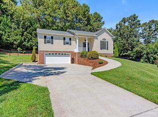 6116 Cove View Ct, Granite Falls, NC 28630