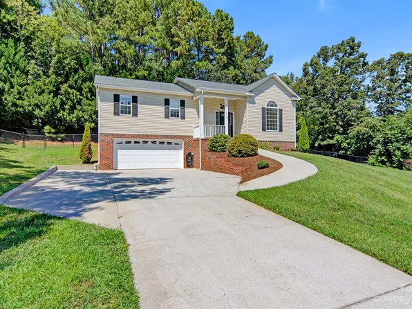 6116 Cove View Ct, Granite Falls, NC 28630