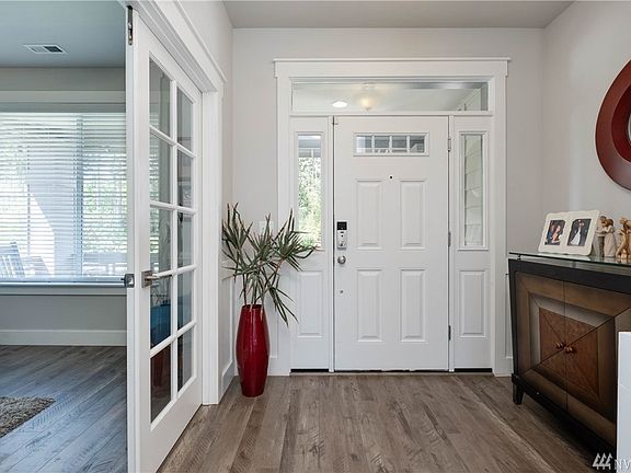 4th image of 10283 Sentinel Dr