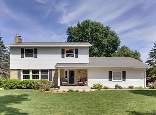 2200 Troy Ln N, Plymouth, MN 55447