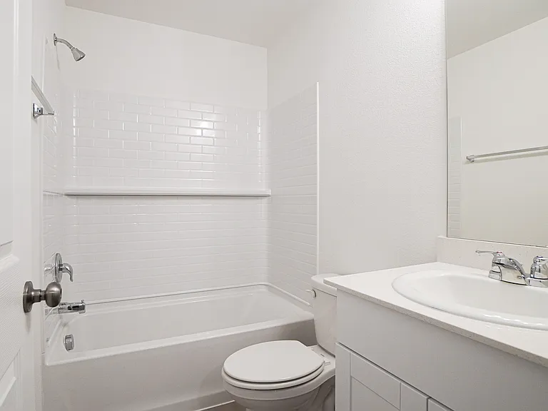 2043 Pleasant Knoll Cir — Photo 10