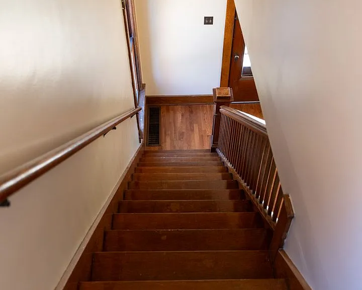 21 Moore Ave — Photo 23