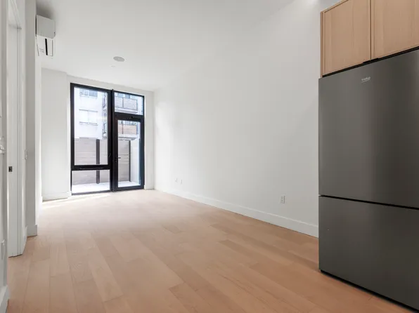 218 Front Street image 3 of 50