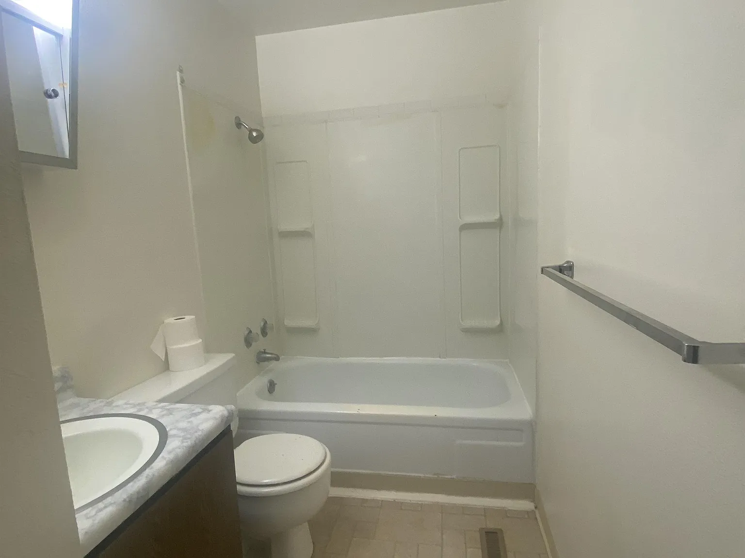 78 12th St - 1 — Photo 3