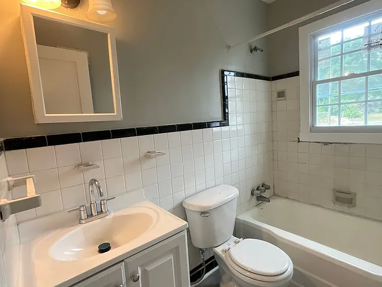 404 414th Tpke — Photo 12